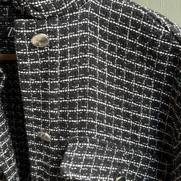 Zara- NWT BOUCLÉ shacket/ jacket button up shirt XS - Picture 4 of 7